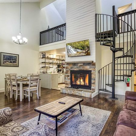 Gatlinburg Mountain Townhome With Pool Access! Exterior foto