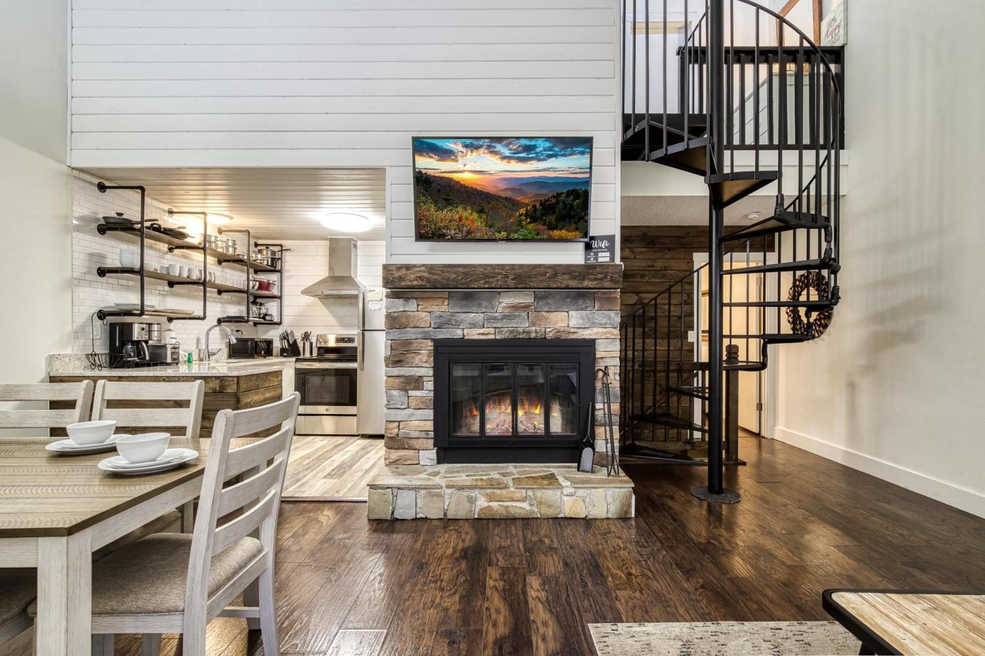 Gatlinburg Mountain Townhome With Pool Access! Exterior foto
